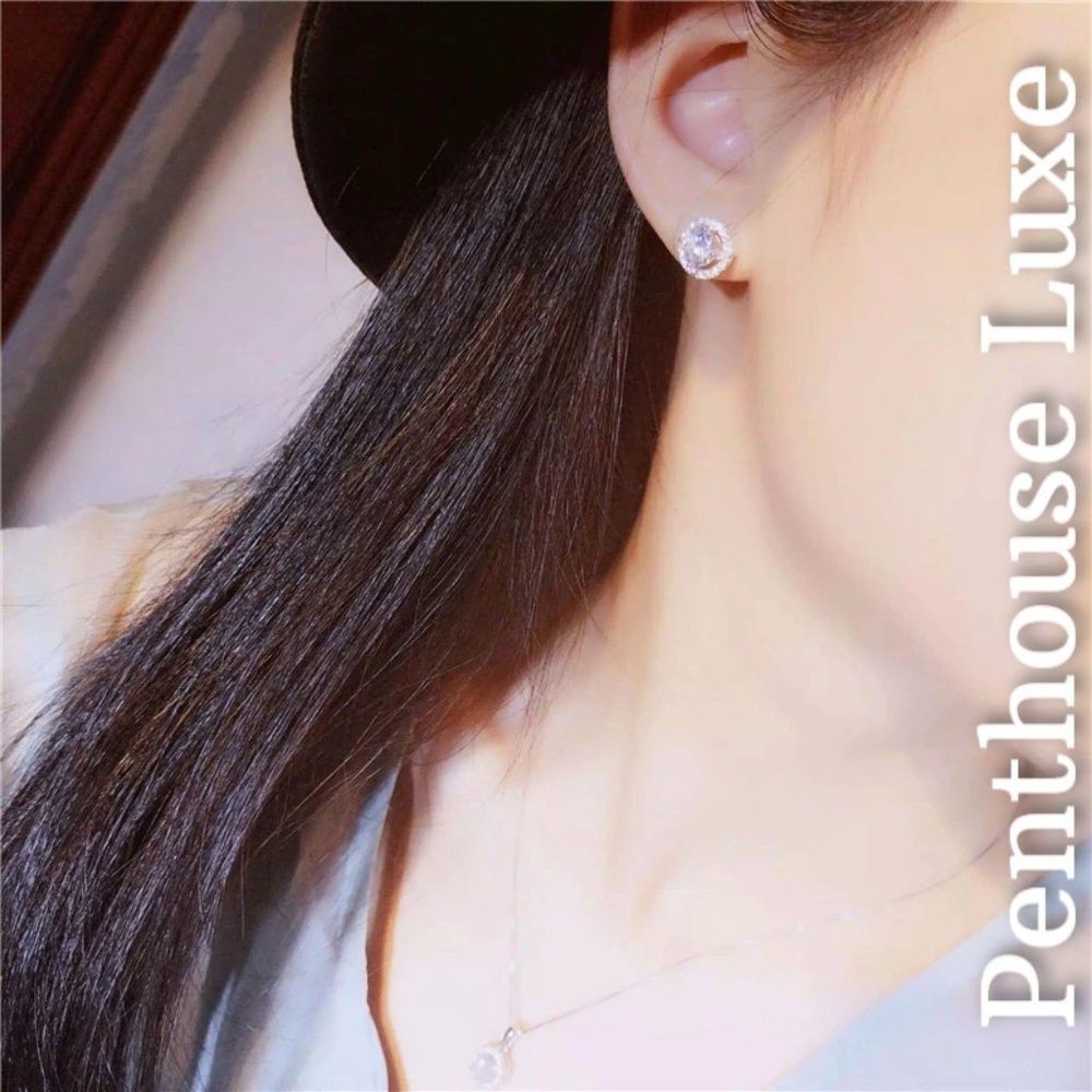 FINAL RESTOCK!! Brilliant Cut Halo Silver Earring Set - Picture 4 of 4